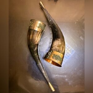 Set of 2 Vintage Russian / Georgian Drinking Horns 875 Silver Mounts Chains